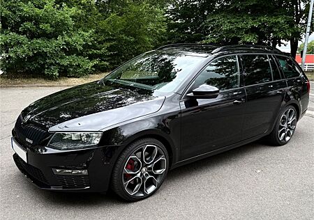Skoda Octavia 2.0 TSI DSG RS Combi AHK Leder Navi