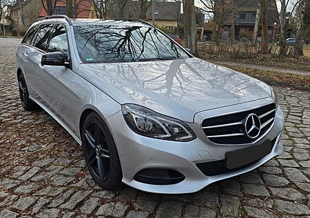 Mercedes-Benz E 200 Avantgarde Night-Paket/Adaptive LED/Kamera/Totwi