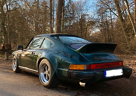Porsche 911 Urmodell 911 Carrera 3,2 *grün 930Sitze ufrei dt 2+ RSMod