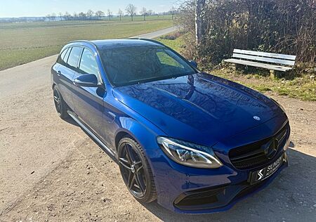 Mercedes-Benz C 63 AMG C 63S AMG+KERAMIK+KAMARA+DE+SCHECKHEFT++++