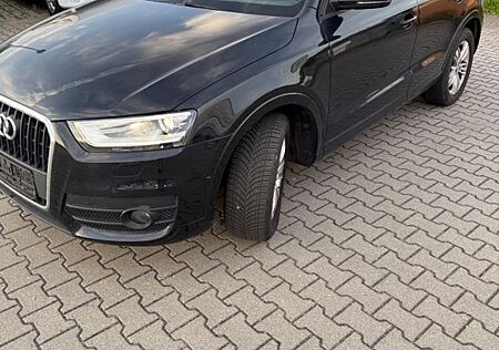 Audi Q3 1.4 TFSI S tronic -