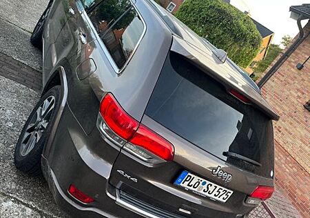 Jeep Grand Cherokee 3.0l V6 MultiJet 140kW Laredo...