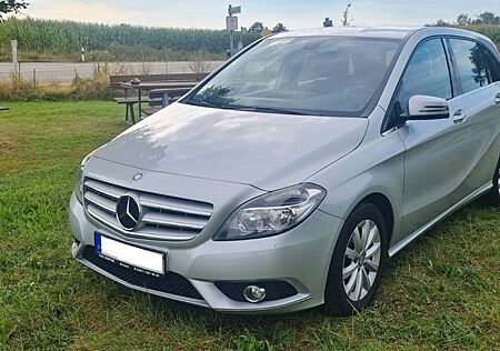 Mercedes-Benz B 180 -B-Klasse