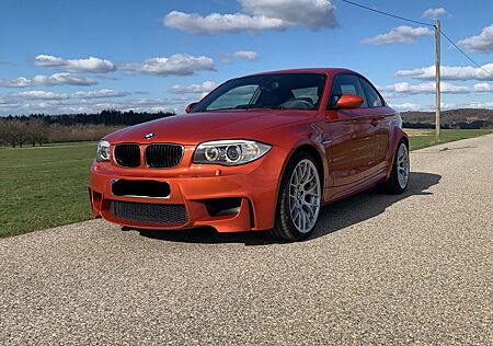 BMW 1er M Coupé , Scheckheft gepfl. Originalzustand