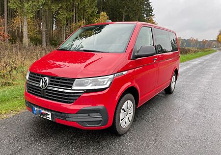 VW T6 Multivan Volkswagen T6.1 Multivan - 1. Hand - LED, AHK, Navi