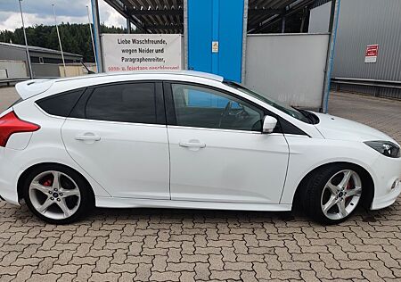 Ford Focus 1,6 EcoBoost 150PS ST-Line Optik