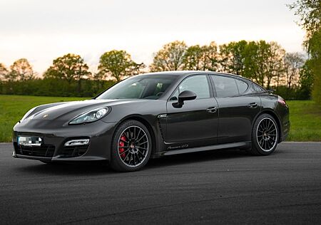 Porsche Panamera GTS, Approved Garantie!