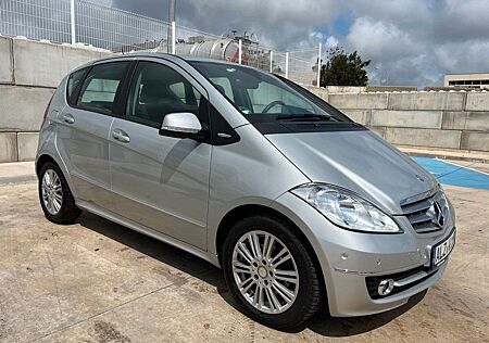 Mercedes-Benz A 180 ELEGANCE Autotronic, Park-Assistent