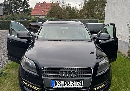 Audi Q7 3.0 TDI (DPF) quattro tiptronic -