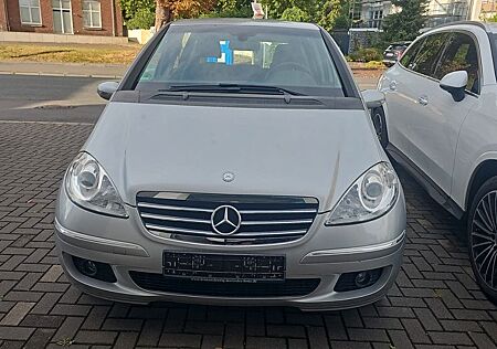 Mercedes-Benz A 200 ,Sitzheizung,ALU,Navi,Tempomat,Scheckheft