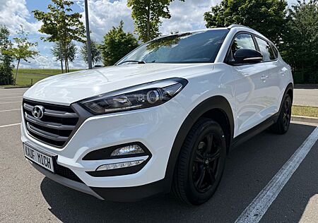 Hyundai Tucson blue Passion - 8x Räder - LED - 1. HAND