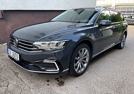 VW Passat Volkswagen Var. GTE DSG Leder Navi Panorama