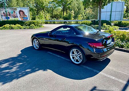 Mercedes-Benz SLC 180 -