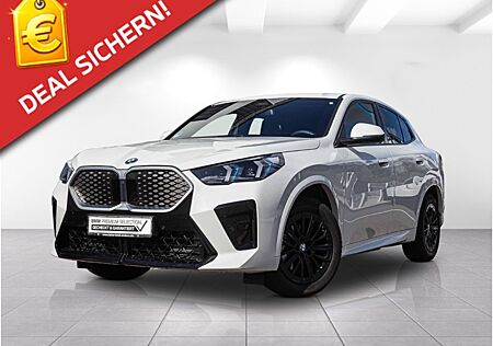BMW iX2 20eMSport+AHK+Navi+LED+RFK NP 60.240,-