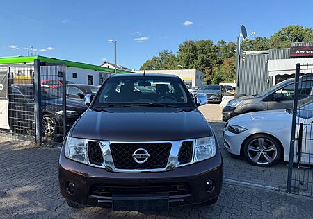 Nissan Navara Pickup King Cab SE 4X4 Tuv neu Garantie