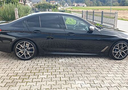 BMW M550i xDrive A -