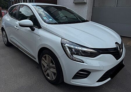 Renault Clio 1.6 E-Tech Hybrid 7400,- netto Export