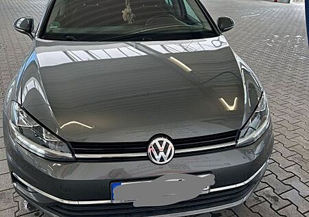 VW Golf Volkswagen 2.0 TDI SCR DSG UNITED Variant UNITED