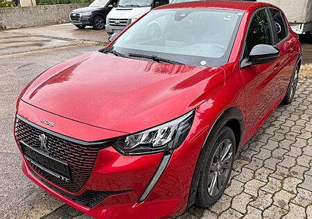 Peugeot 208 gebraucht kaufen Peugeot 208 208e ActivePack, Wärmepumpe, Lederlenkrad, 20km