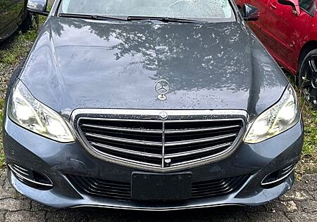 Mercedes-Benz E 350 4MATIC T -