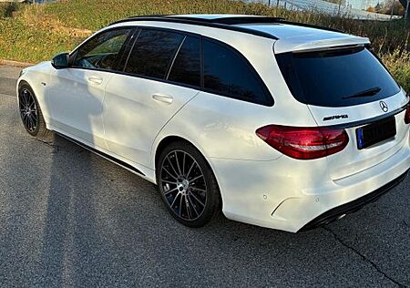 Mercedes-Benz C 43 AMG Mercedes-AMG C 43 4MATIC T Autom. M...