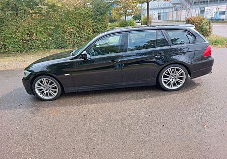 BMW 325i xDrive Touring -