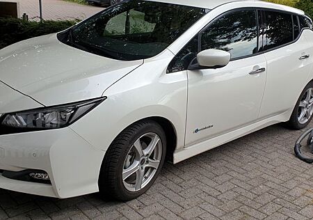 Nissan Leaf - Tekna - 150 PS 40KWH -