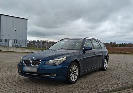 BMW 550i V8-Emotion pur: Touring (E61)