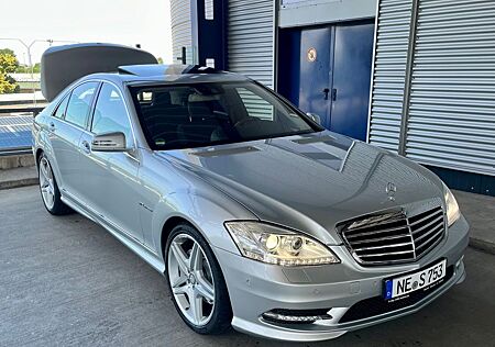 Mercedes-Benz S 500 -
