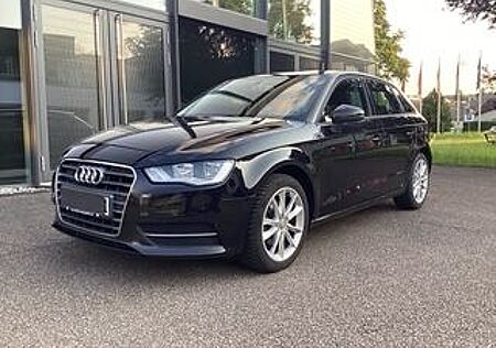Audi A3 1.2 TFSI Attraction Sportback Attraction