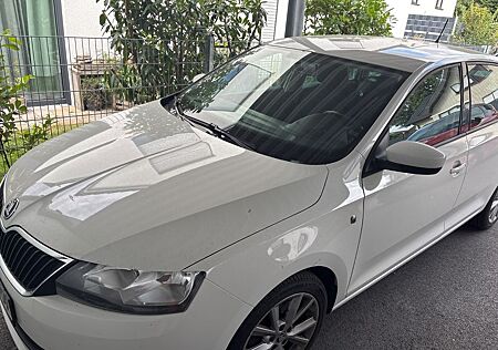 Skoda Rapid 1.6 TDI Ambition Spaceback Ambition