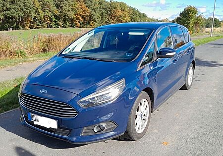 Ford S-Max 2,0 TDCi 110kW Titanium PowerShift Tit...