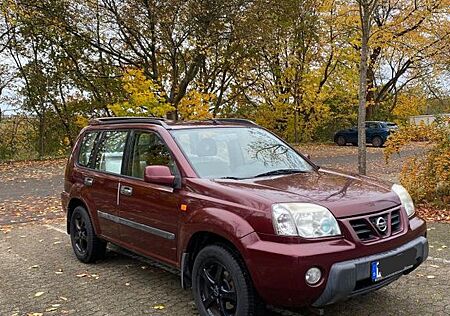Nissan X-Trail 2,2 Di Comfort 1. Hand Camperausbau