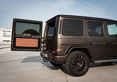 Mercedes-Benz G 400