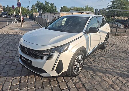Peugeot 3008 Hybrid4 300 Allure Pack/4X4/LED/200 PS