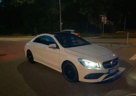 Mercedes-Benz CLA 250 Coupé | AMG Line | DCT |