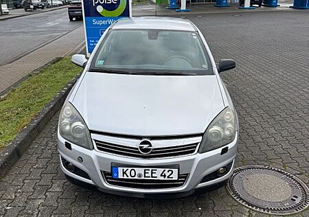Opel Astra 1.6 Catch me now