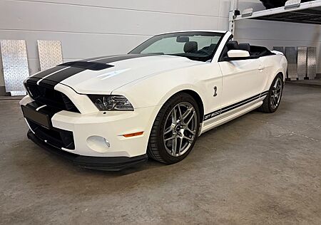 Ford Mustang SVT Shelby GT500