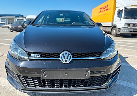 VW Golf Volkswagen 2.0 GTD*XENON*NAVI*184 PS*AUTOMATIK *PDC