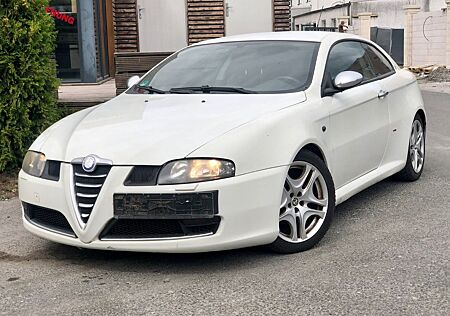 Alfa Romeo GT 1.9 JTD 16V M-Jet Quadrifoglio Verde