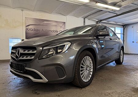 Mercedes-Benz GLA 200 d SHeft Navi Tempo Shz. PDC Alu