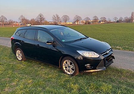 Ford Focus 1,0 EcoBoost 74kW Ambiente Turnier Amb...