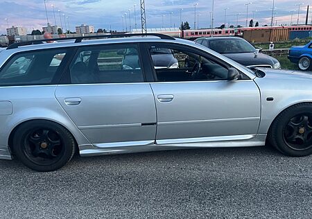 Audi A6 2.4 2001