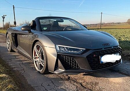 Audi R8 5.2 FSI performance Spyder *Keramik*Carbon*