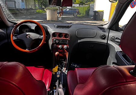 Alfa Romeo 156 2.0 T.Spark 1999BJ