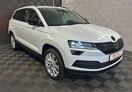 Skoda Karoq 1.6 TDI*STYLE*LED-PANO-AHK-ACC-KESSY-SHZ