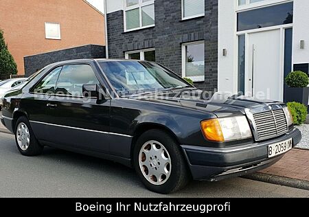 Mercedes-Benz CE 300 /2.Hand/Klima/Schiebedach