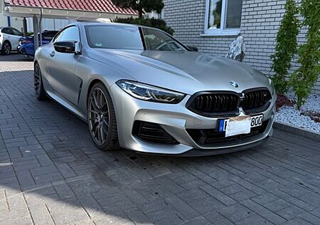 BMW M850i xDrive Coupé -