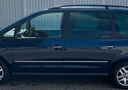 VW Sharan Volkswagen 2.0TDI (DPF) Pacific Pacific ; AHK ; 7 Si