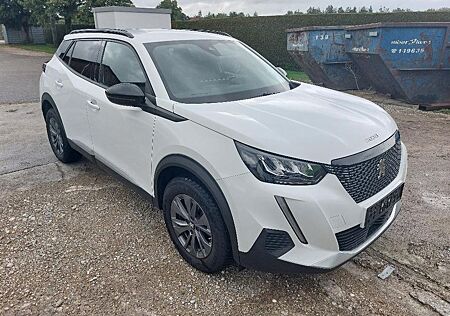 Peugeot 2008 Allure Pack*NAVI*SHZ*LED*ALU